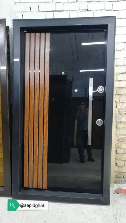 درب ضد دیلم مدرن