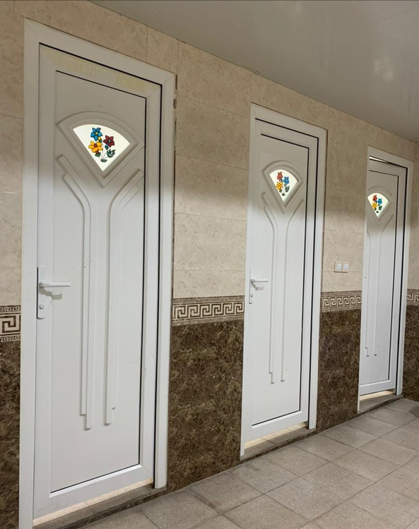 درب سرویس بهداشتی upvc،پنل دکراتیو شیشه دار