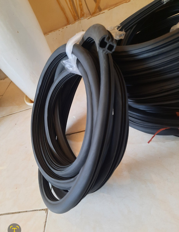 واشر درزگیر درب ضد دیلم و ضد سرقت بسته ۶ متری