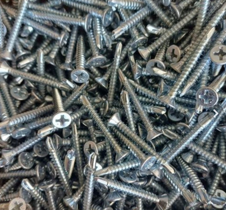 پیچ نصب پنجره upvc