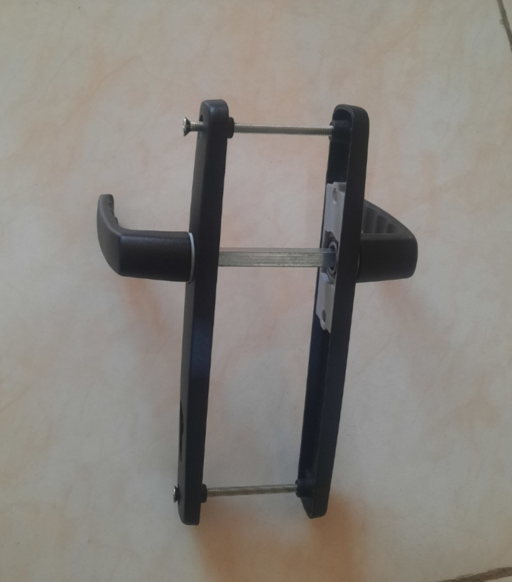 دستگیره دوطرفه درب دوجداره سویچی و سرویسی مشکی